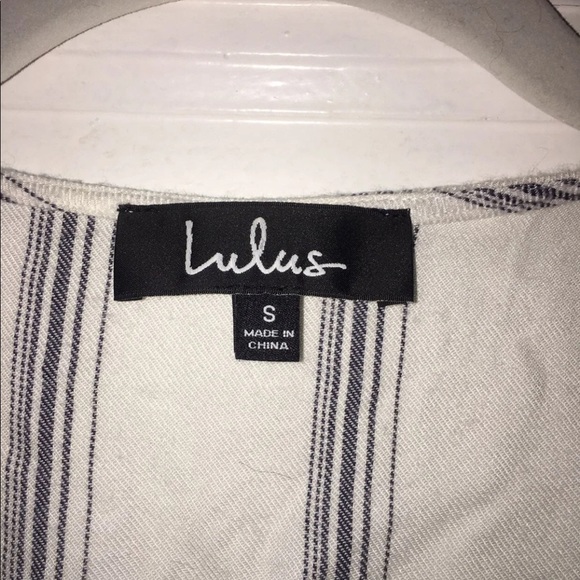 Lulu’s white striped plunge romper - Picture 7 of 7